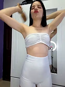 Snapshot of franchezkavegaaa chatting on 03-21-25, 02:07 franchezkavegaaa online show from 03-21-25, 02:07