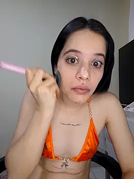 Snapshot of franchezkavegaaa chatting on 10-02-25, 12:01 franchezkavegaaa online show from 10-02-25, 12:01