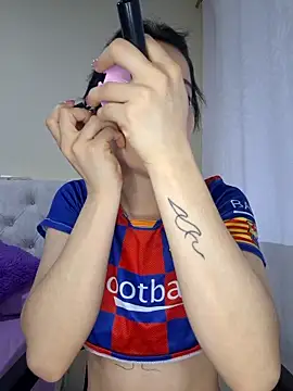 Snapshot of franchezkavegaaa chatting on 10-12-25, 12:04 franchezkavegaaa online show from 10-12-25, 12:04