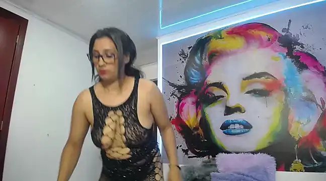 karime sexygirl online show from 01-17-25, 04:04