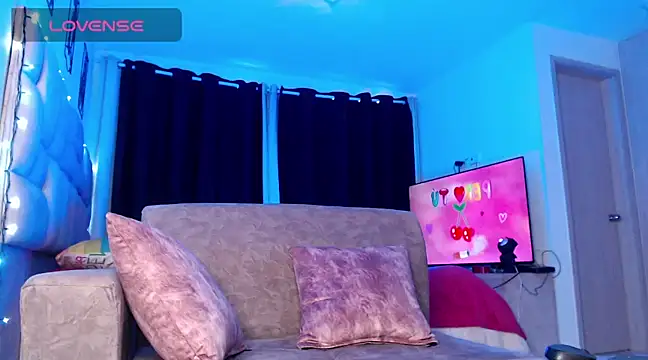 Snapshot of _Valery_tw chatting on 03-07-25, 08:44 Valery tw online show from 03-07-25, 08:44