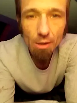 Snapshot of Auntiestoy chatting on 11-09-25, 08:01 Auntiestoy online show from 11-09-25, 08:01