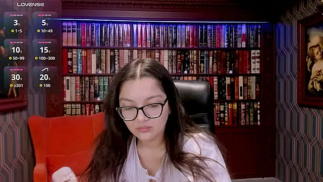 Snapshot of ZarifaBev chatting on 11-02-25, 02:25 ZarifaBev online show from 11-02-25, 02:25