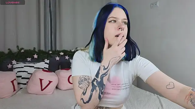 tender kiitty online show from 12-20-25, 03:19