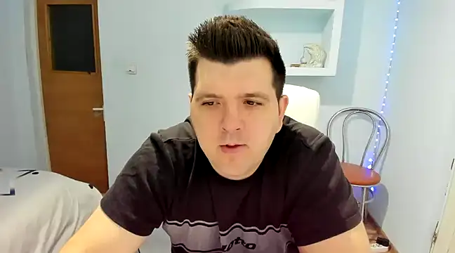 Snapshot of JasonJacks chatting on 12-17-24, 03:17 JasonJacks online show from 12-17-24, 03:17