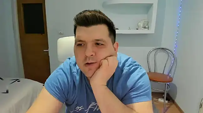 Snapshot of JasonJacks chatting on 01-01-25, 04:18 JasonJacks online show from 01-01-25, 04:18