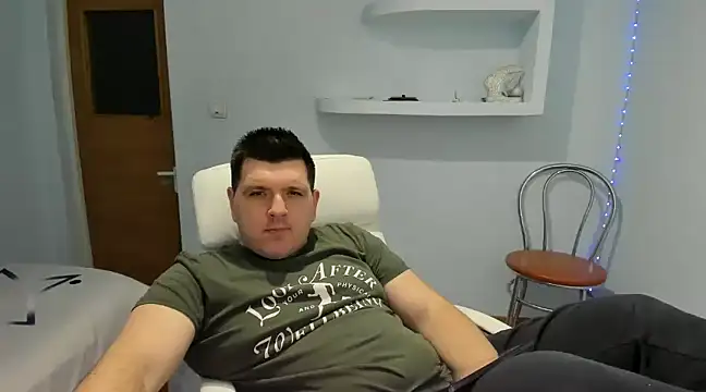 Snapshot of JasonJacks chatting on 01-03-25, 02:30 JasonJacks online show from 01-03-25, 02:30