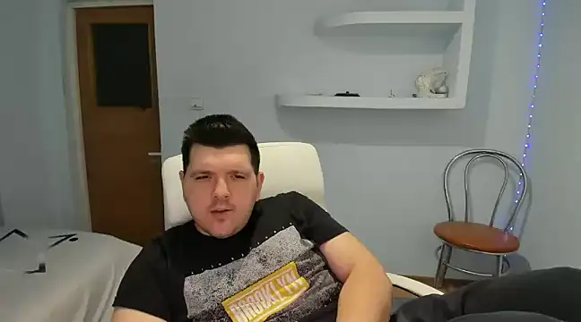 Snapshot of JasonJacks chatting on 01-06-25, 02:14 JasonJacks online show from 01-06-25, 02:14