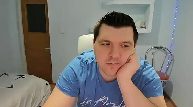 Snapshot of JasonJacks chatting on 01-25-25, 11:02 JasonJacks online show from 01-25-25, 11:02