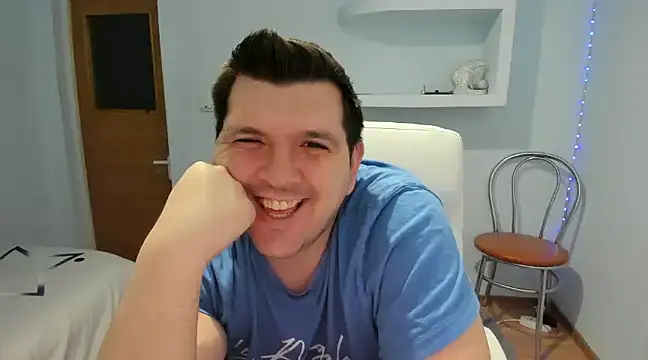 Snapshot of JasonJacks chatting on 01-25-25, 02:03 JasonJacks online show from 01-25-25, 02:03