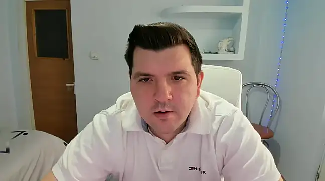 Snapshot of JasonJacks chatting on 01-28-25, 11:06 JasonJacks online show from 01-28-25, 11:06