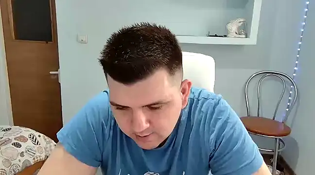 Snapshot of JasonJacks chatting on 02-01-25, 10:59 JasonJacks online show from 02-01-25, 10:59