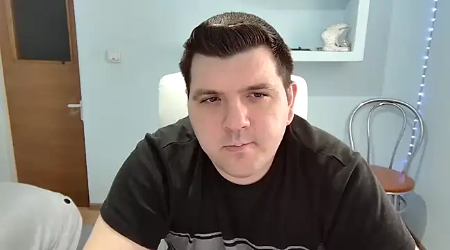 Snapshot of JasonJacks chatting on 03-05-25, 09:38 JasonJacks online show from 03-05-25, 09:38