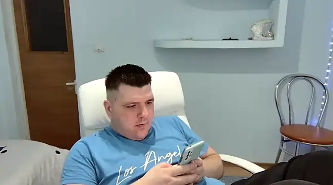 Snapshot of JasonJacks chatting on 03-07-25, 02:34 JasonJacks online show from 03-07-25, 02:34