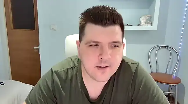 Snapshot of JasonJacks chatting on 03-21-25, 11:01 JasonJacks online show from 03-21-25, 11:01