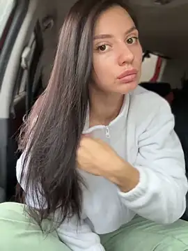 JulliaVegas online show from 10-04-25, 02:20