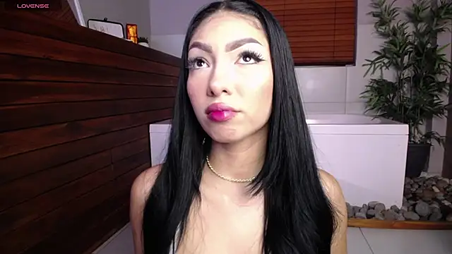 antonellaroux online show from 06-15-26, 04:04