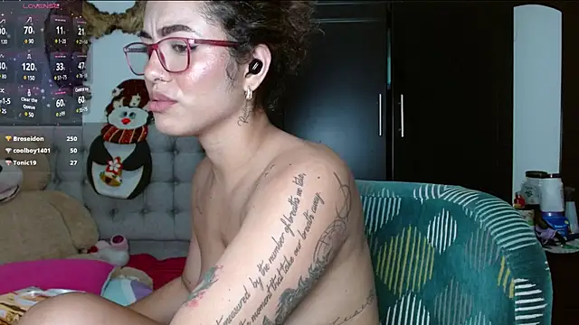 Snapshot of Sexy_Lia_ chatting on 01-20-25, 07:47 Sexy Lia online show from 01-20-25, 07:47