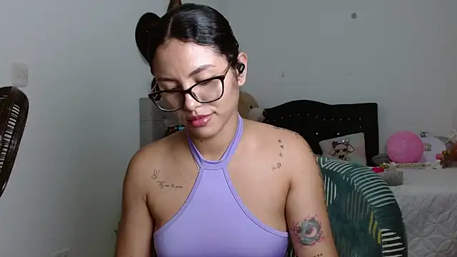 Snapshot of Sexy_Lia_ chatting on 02-20-26, 06:26 Sexy Lia online show from 02-20-26, 06:26