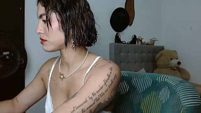 Sexy Lia  online show from 06-10-26, 01:50