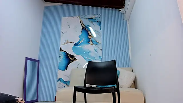 Danniela18  online show from 03-07-25, 09:59