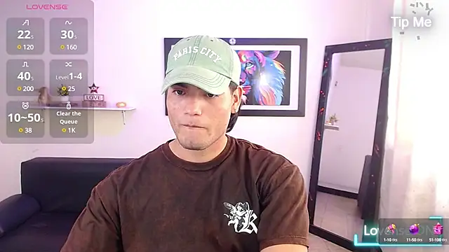 Snapshot of Bigmark18 chatting on 01-11-25, 08:21 Bigmark18 online show from 01-11-25, 08:21