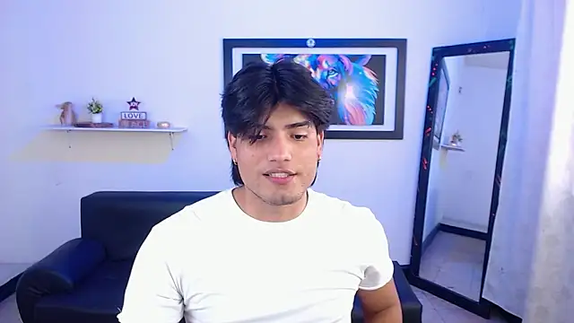 Snapshot of Bigmark18 chatting on 02-01-25, 08:16 Bigmark18 online show from 02-01-25, 08:16