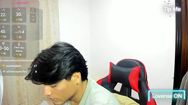 Snapshot of Bigmark18 chatting on 03-12-25, 10:39 Bigmark18 online show from 03-12-25, 10:39