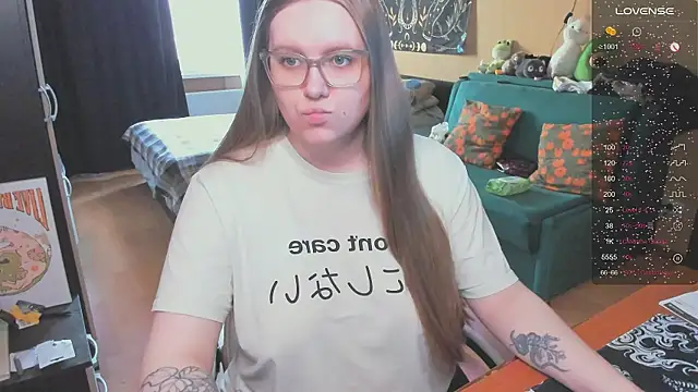 Snapshot of Alice_Dreamgirl_ chatting on 03-28-26, 10:48 Alice Dreamgirl online show from 03-28-26, 10:48