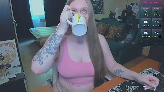 Alice Dreamgirl  online show from 06-07-26, 10:19