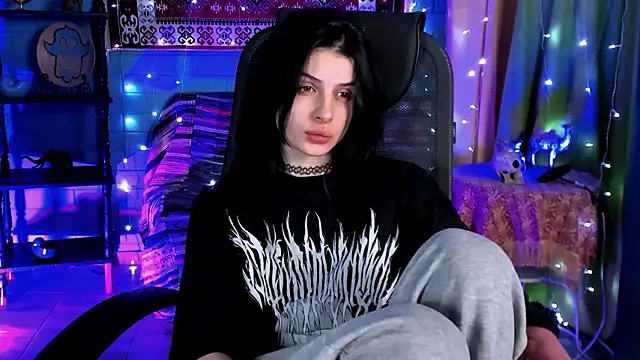 JadeCastle  online show from 02-10-26, 04:22