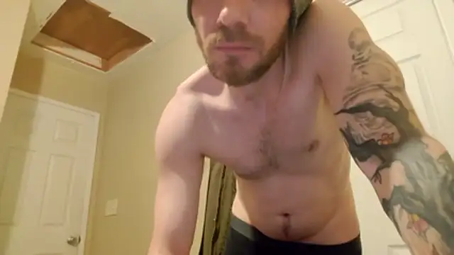 Snapshot of Huntzg23 chatting on 02-17-26, 09:06 Huntzg23 online show from 02-17-26, 09:06