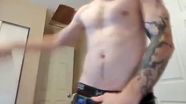 Snapshot of Huntzg23 chatting on 02-18-26, 01:34 Huntzg23 online show from 02-18-26, 01:34