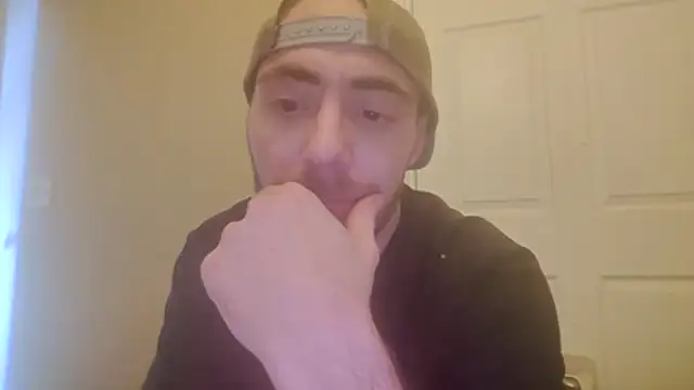 Snapshot of Huntzg23 chatting on 02-19-26, 09:38 Huntzg23 online show from 02-19-26, 09:38