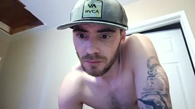 Snapshot of Huntzg23 chatting on 02-24-26, 08:12 Huntzg23 online show from 02-24-26, 08:12