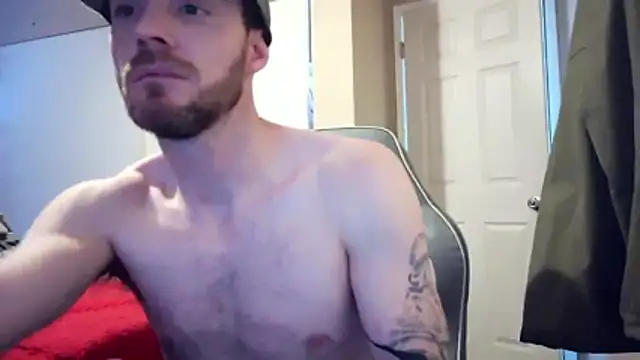 Snapshot of Huntzg23 chatting on 03-08-26, 10:46 Huntzg23 online show from 03-08-26, 10:46