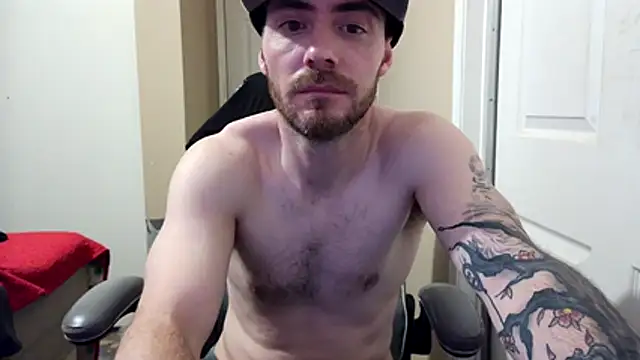 Snapshot of Huntzg23 chatting on 03-17-26, 06:06 Huntzg23 online show from 03-17-26, 06:06