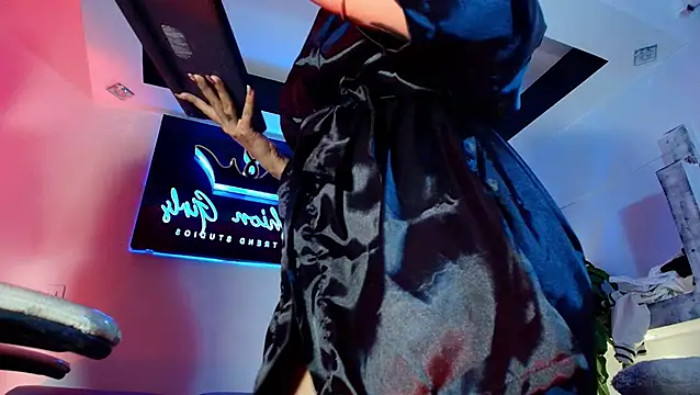 MegganLuna online show from 01-14-25, 02:40