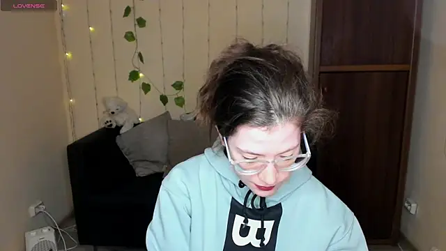 Alicia redfollow online show from 01-26-25, 06:28