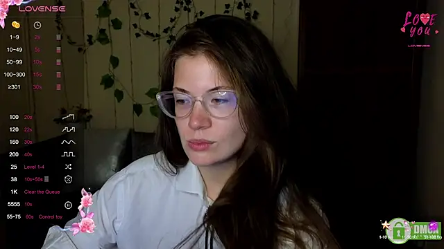 Snapshot of Alicia_redfollow chatting on 09-21-25, 05:25 Alicia redfollow online show from 09-21-25, 05:25