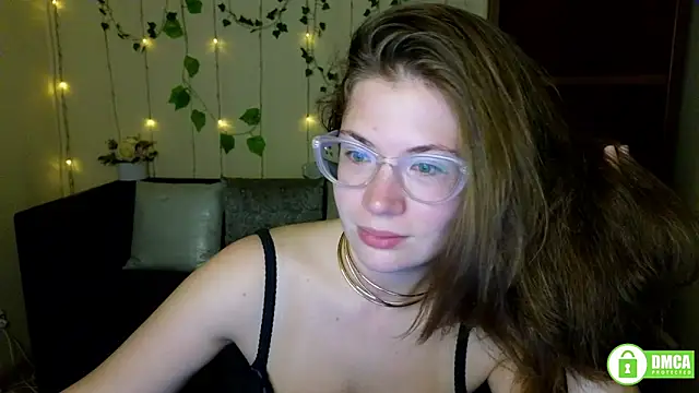 Snapshot of Alicia_redfollow chatting on 09-25-25, 11:58 Alicia redfollow online show from 09-25-25, 11:58