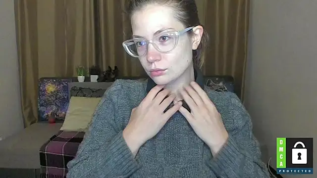 Snapshot of Alicia_redfollow chatting on 09-30-25, 11:15 Alicia redfollow online show from 09-30-25, 11:15