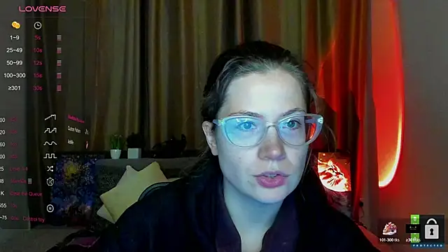 Snapshot of Alicia_redfollow chatting on 10-21-25, 05:24 Alicia redfollow online show from 10-21-25, 05:24