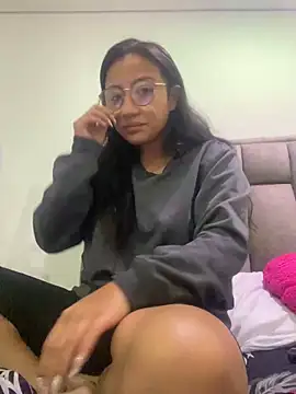 Anny boo  online show from 01-01-25, 07:52