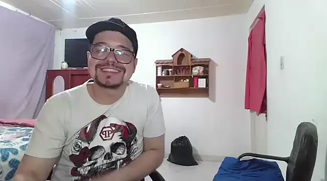 Snapshot of pecadodulce123 chatting on 02-12-25, 02:56 pecadodulce123 online show from 02-12-25, 02:56