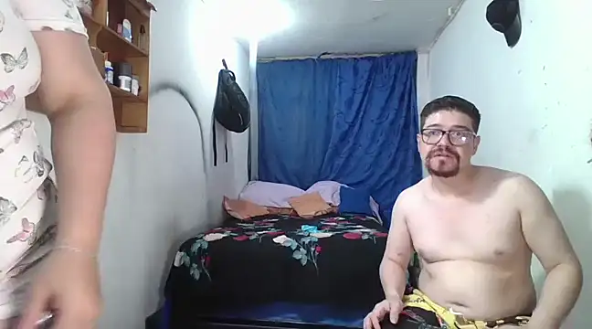 Snapshot of pecadodulce123 chatting on 03-17-25, 02:19 pecadodulce123 online show from 03-17-25, 02:19