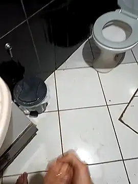 Snapshot of mayconguri2 chatting on 01-21-25, 02:00 mayconguri2 online show from 01-21-25, 02:00