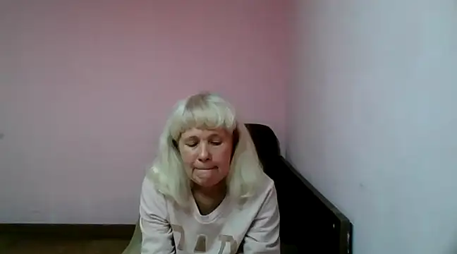 sakura blonde online show from 02-06-25, 08:45