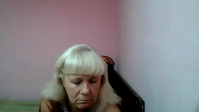 sakura blonde online show from 02-10-25, 09:36