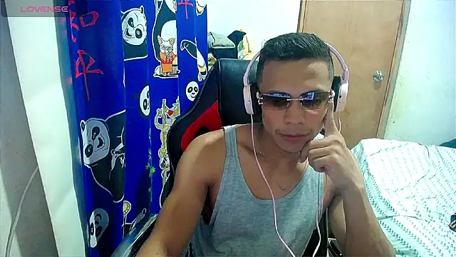 Willy Mate online show from 12-25-24, 09:13